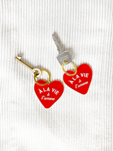 Load image into Gallery viewer, Heart key ring