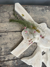 Load image into Gallery viewer, Wooden Cutting Board