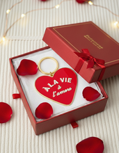Load image into Gallery viewer, Heart key ring
