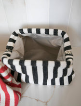 Load image into Gallery viewer, Cute Striped Makeup Pouch
